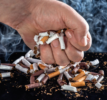 Табакокурение в Хосте